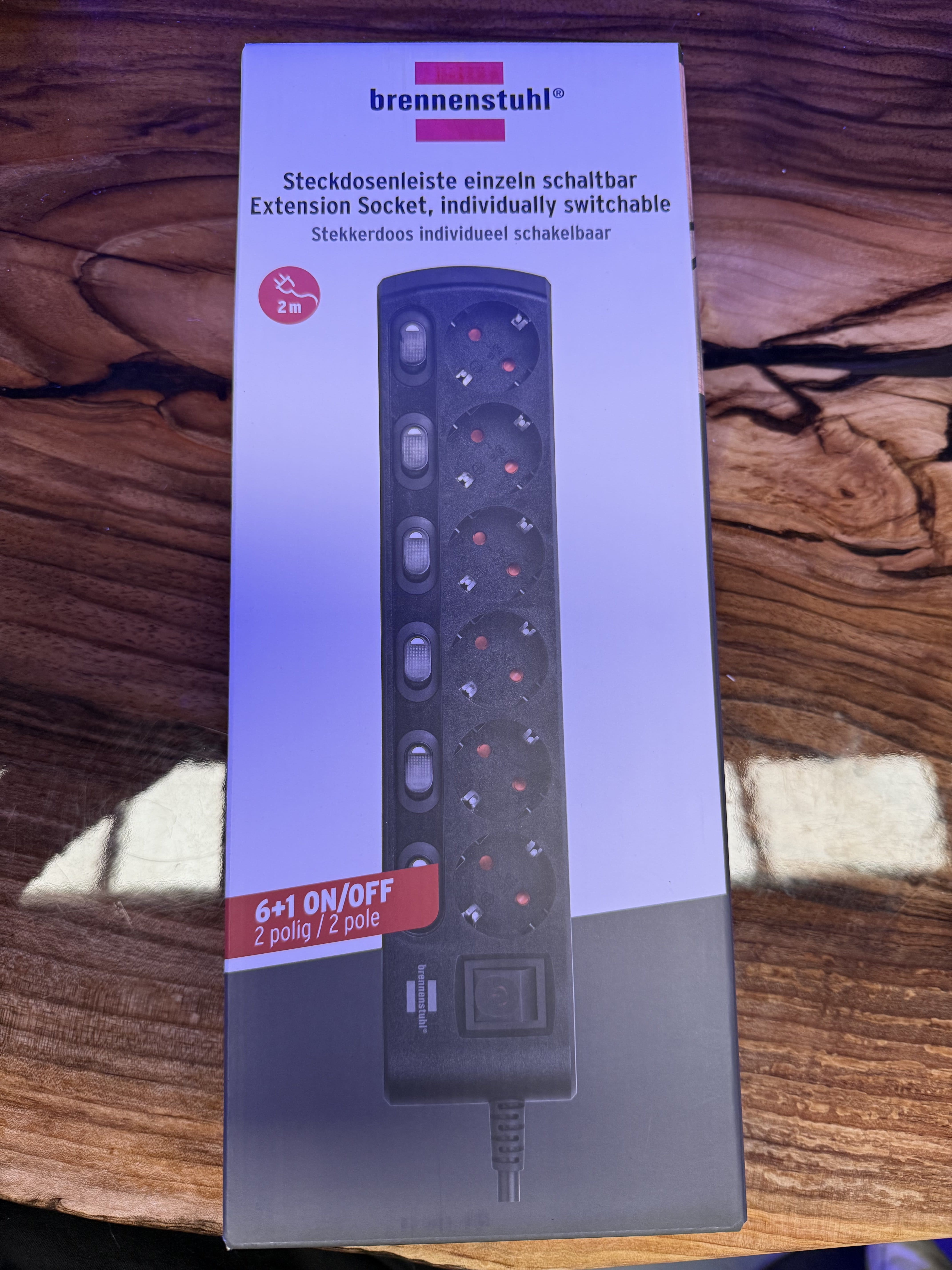 Brennstuhl 6er Steckdosenleiste einzeln schaltbar Brennstuhl 6er Steckdosenleiste einzeln schaltbar